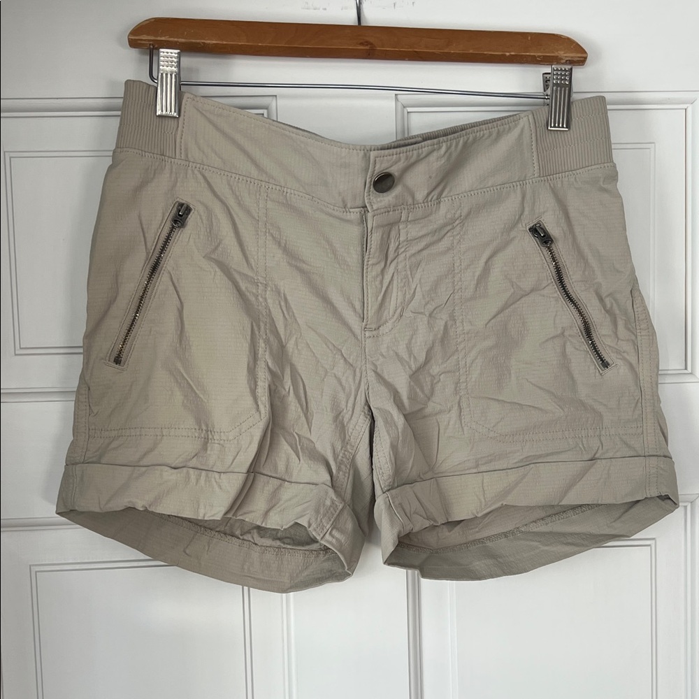 Athleta Women's Tan Cargo Shorts